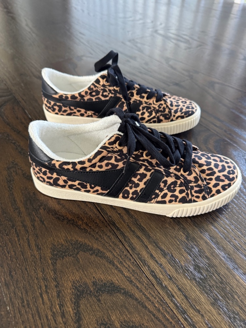 BNWOT Gola for Talbots Leopard print Mark Cox sneakers 8